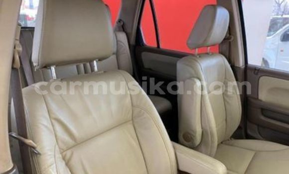 Buy Used Honda CR–V White Car in Beitbridge in Matabeleland South Buy Used Honda CR–V White Car in Beitbridge in Matabeleland South