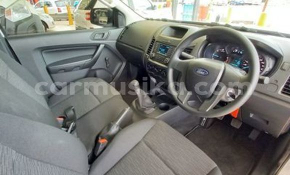 Acheter Occasion Voiture Ford Ranger Blanc à Beitbridge, Matabeleland South Acheter Occasion Voiture Ford Ranger Blanc à Beitbridge, Matabeleland South