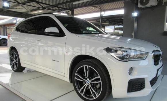 Nunua Ilio tumika BMW X1 Nyeupe Gari ndani ya Mabelreign nchini Harare Nunua Ilio tumika BMW X1 Nyeupe Gari ndani ya Mabelreign nchini Harare