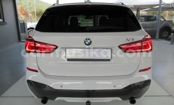 Nunua Ilio tumika BMW X1 Nyeupe Gari ndani ya Mabelreign nchini Harare Nunua Ilio tumika BMW X1 Nyeupe Gari ndani ya Mabelreign nchini Harare