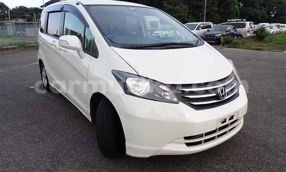 Buy Used Honda Freed White Car in Beitbridge in Matabeleland South Buy Used Honda Freed White Car in Beitbridge in Matabeleland South