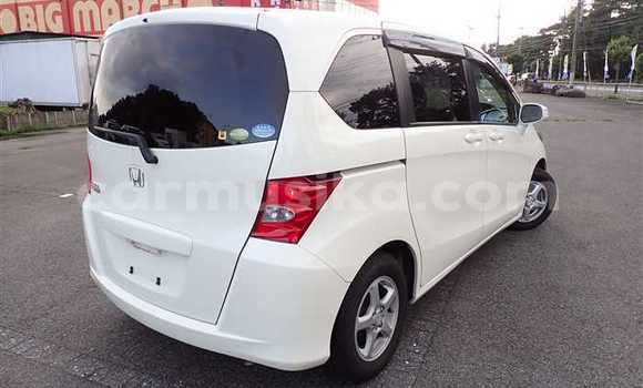 Buy Used Honda Freed White Car in Beitbridge in Matabeleland South Buy Used Honda Freed White Car in Beitbridge in Matabeleland South