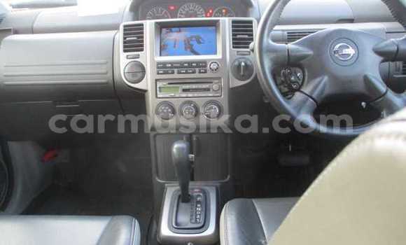 Nunua Ilio tumika Nissan X–Trail Nyekundu Gari ndani ya Beitbridge nchini Matabeleland Kusini Nunua Ilio tumika Nissan X–Trail Nyekundu Gari ndani ya Beitbridge nchini Matabeleland Kusini