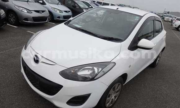 Acheter Occasion Voiture Mazda Demio Blanc à Beitbridge, Matabeleland South Acheter Occasion Voiture Mazda Demio Blanc à Beitbridge, Matabeleland South