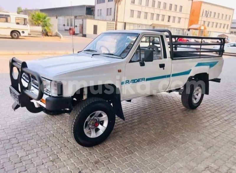 Big with watermark toyota hilux matabeleland south beitbridge 24040