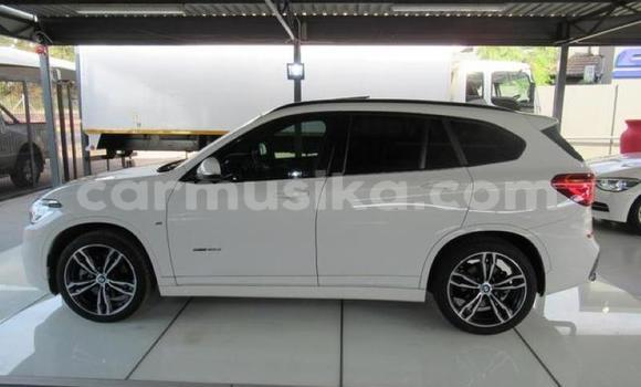 Nunua Ilio tumika BMW X1 Nyeupe Gari ndani ya Mabelreign nchini Harare Nunua Ilio tumika BMW X1 Nyeupe Gari ndani ya Mabelreign nchini Harare