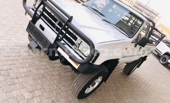 Tenga Tsaru Toyota Hilux Chena Mota in Beitbridge in Matabeleland South Tenga Tsaru Toyota Hilux Chena Mota in Beitbridge in Matabeleland South