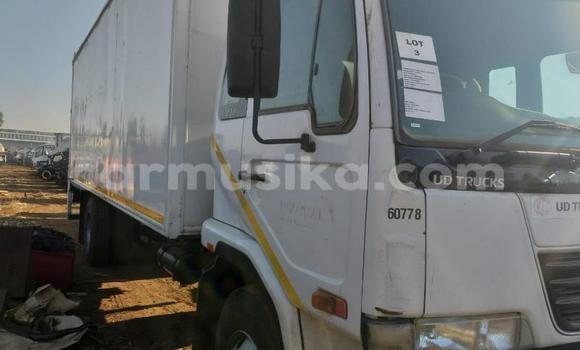 Buy Used Nissan UD White Truck in Harare in Harare Buy Used Nissan UD White Truck in Harare in Harare