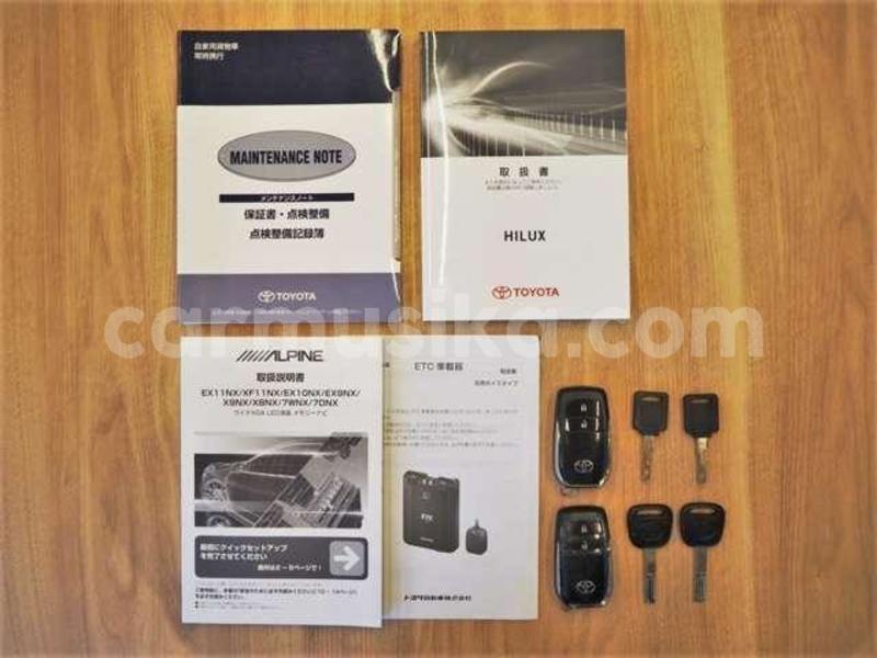 Big with watermark toyota hilux matabeleland south beitbridge 24047