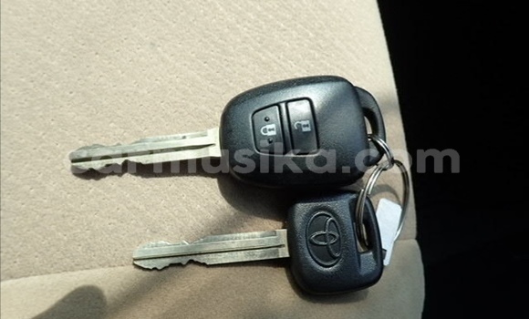 Acheter Occasion Voiture Toyota Axio Blanc à Beitbridge, Matabeleland South Acheter Occasion Voiture Toyota Axio Blanc à Beitbridge, Matabeleland South