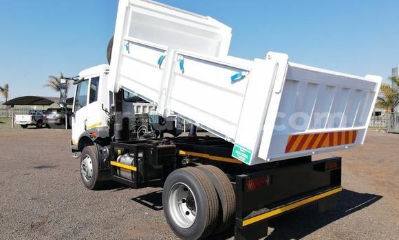 Buy Used Powerstar 2628 White Truck in Beitbridge in Matabeleland South Buy Used Powerstar 2628 White Truck in Beitbridge in Matabeleland South