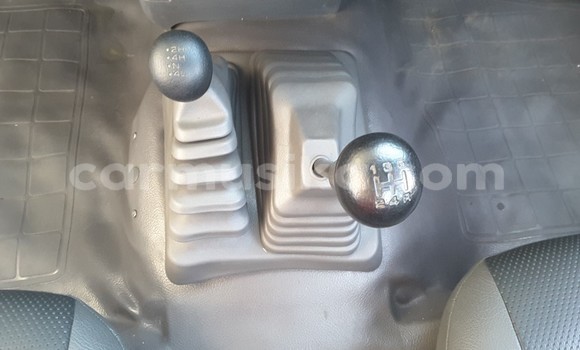 Nunua Ilio tumika Nissan Hardbody Nyeupe Gari ndani ya Alexandra Park nchini Harare Nunua Ilio tumika Nissan Hardbody Nyeupe Gari ndani ya Alexandra Park nchini Harare