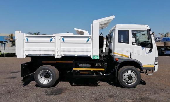 Buy Used Powerstar 2628 White Truck in Beitbridge in Matabeleland South Buy Used Powerstar 2628 White Truck in Beitbridge in Matabeleland South