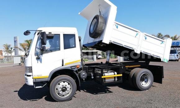 Buy Used Powerstar 2628 White Truck in Beitbridge in Matabeleland South Buy Used Powerstar 2628 White Truck in Beitbridge in Matabeleland South