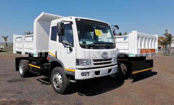 Buy Used Powerstar 2628 White Truck in Beitbridge in Matabeleland South Buy Used Powerstar 2628 White Truck in Beitbridge in Matabeleland South