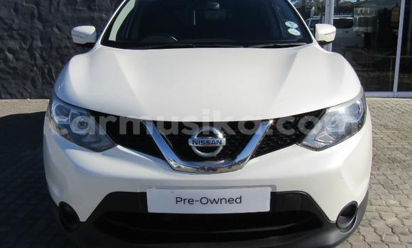 Buy Used Nissan Qashqai White Car in Beitbridge in Matabeleland South Buy Used Nissan Qashqai White Car in Beitbridge in Matabeleland South
