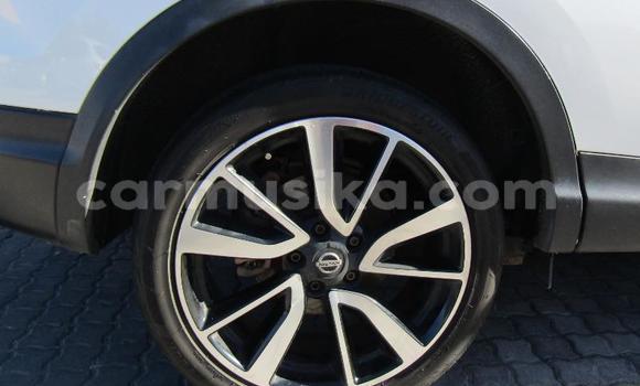 Buy Used Nissan Qashqai White Car in Beitbridge in Matabeleland South Buy Used Nissan Qashqai White Car in Beitbridge in Matabeleland South