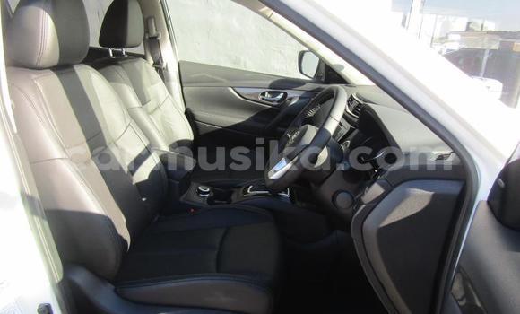 Buy Used Nissan Qashqai White Car in Beitbridge in Matabeleland South Buy Used Nissan Qashqai White Car in Beitbridge in Matabeleland South