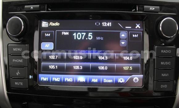 Acheter Occasion Voiture Nissan Navara Blanc à Beitbridge, Matabeleland South Acheter Occasion Voiture Nissan Navara Blanc à Beitbridge, Matabeleland South