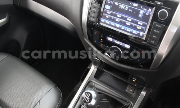 Acheter Occasion Voiture Nissan Navara Blanc à Beitbridge, Matabeleland South Acheter Occasion Voiture Nissan Navara Blanc à Beitbridge, Matabeleland South