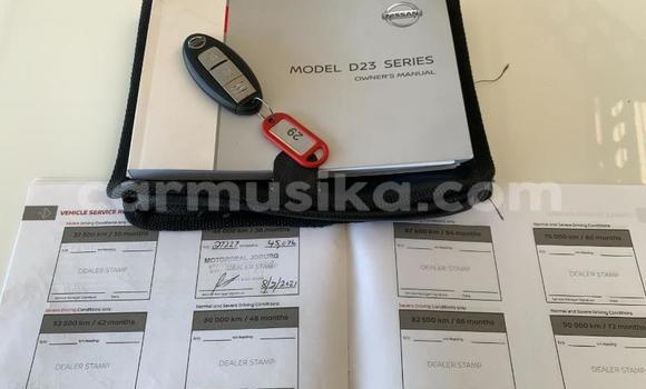 Buy Used Nissan Navara White Car in Beitbridge in Matabeleland South Buy Used Nissan Navara White Car in Beitbridge in Matabeleland South