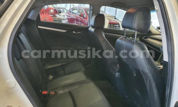 Buy Used Honda Civic White Car in Beitbridge in Matabeleland South Buy Used Honda Civic White Car in Beitbridge in Matabeleland South