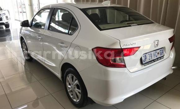 Buy Used Honda Airwave White Car in Beitbridge in Matabeleland South Buy Used Honda Airwave White Car in Beitbridge in Matabeleland South