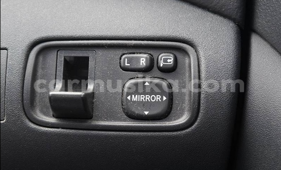 Nunua Ilio tumika Toyota FunCargo Fedha Gari ndani ya Beitbridge nchini Matabeleland Kusini Nunua Ilio tumika Toyota FunCargo Fedha Gari ndani ya Beitbridge nchini Matabeleland Kusini