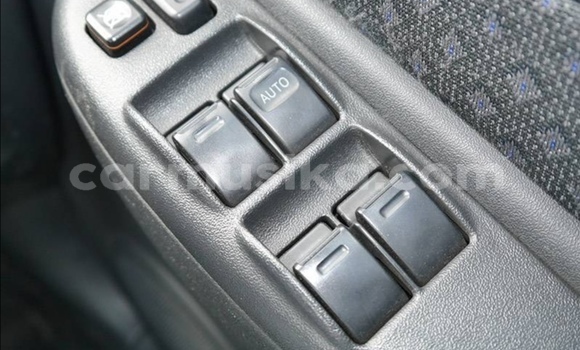 Nunua Ilio tumika Toyota FunCargo Fedha Gari ndani ya Beitbridge nchini Matabeleland Kusini Nunua Ilio tumika Toyota FunCargo Fedha Gari ndani ya Beitbridge nchini Matabeleland Kusini