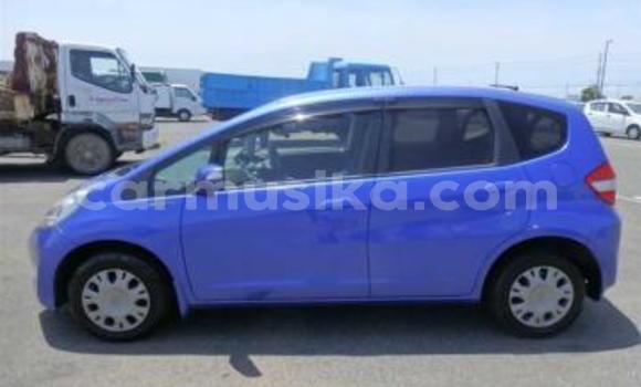 Buy Used Honda Fit Blue Car in Beitbridge in Matabeleland South Buy Used Honda Fit Blue Car in Beitbridge in Matabeleland South