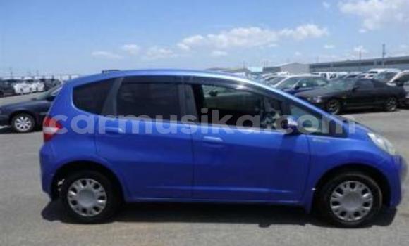 Buy Used Honda Fit Blue Car in Beitbridge in Matabeleland South Buy Used Honda Fit Blue Car in Beitbridge in Matabeleland South