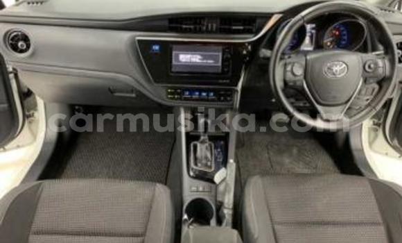 Acheter Occasion Voiture Toyota Auris Blanc à Beitbridge, Matabeleland South Acheter Occasion Voiture Toyota Auris Blanc à Beitbridge, Matabeleland South