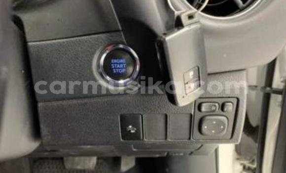 Acheter Occasion Voiture Toyota Auris Blanc à Beitbridge, Matabeleland South Acheter Occasion Voiture Toyota Auris Blanc à Beitbridge, Matabeleland South