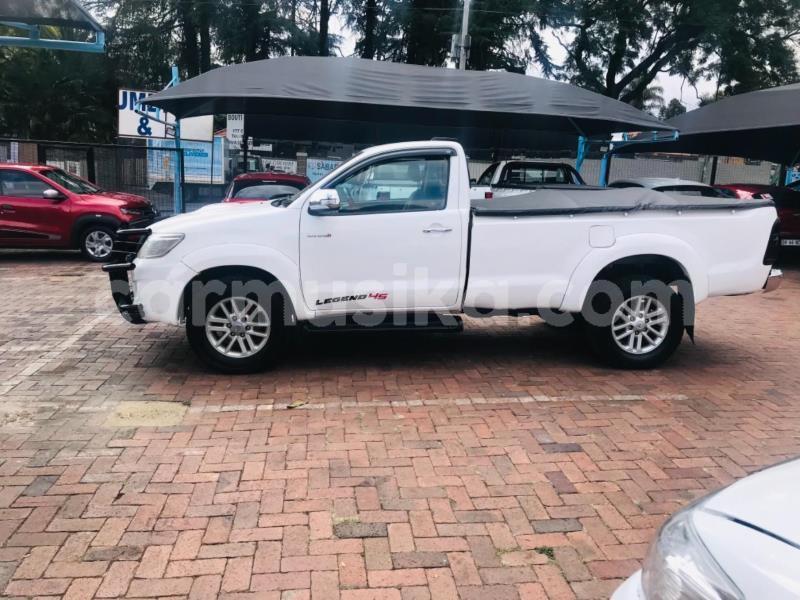 Big with watermark toyota hilux matabeleland south beitbridge 24067