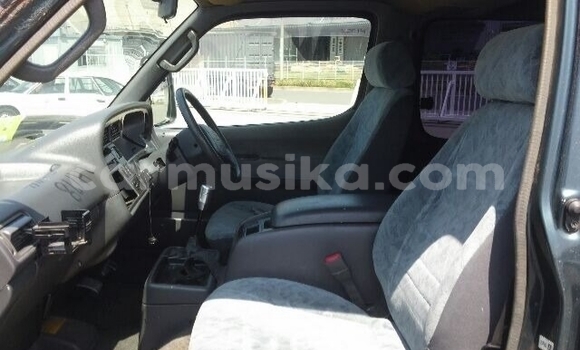 Buy Used Toyota Hiace Other Car in Beitbridge in Matabeleland South Buy Used Toyota Hiace Other Car in Beitbridge in Matabeleland South