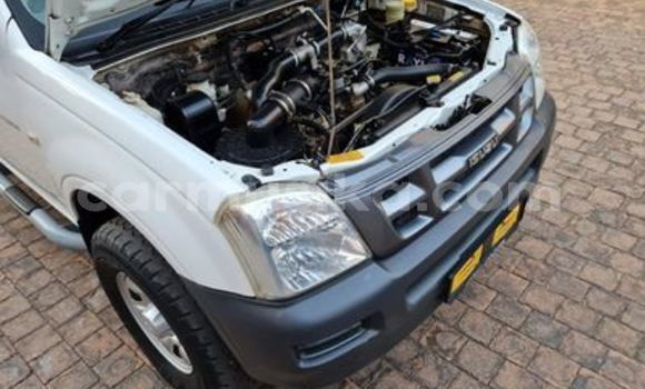 Nunua Ilio tumika Isuzu KB Nyeupe Gari ndani ya Beitbridge nchini Matabeleland Kusini Nunua Ilio tumika Isuzu KB Nyeupe Gari ndani ya Beitbridge nchini Matabeleland Kusini