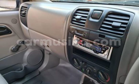 Nunua Ilio tumika Isuzu KB Nyeupe Gari ndani ya Beitbridge nchini Matabeleland Kusini Nunua Ilio tumika Isuzu KB Nyeupe Gari ndani ya Beitbridge nchini Matabeleland Kusini