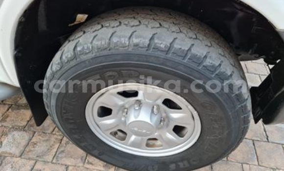 Nunua Ilio tumika Isuzu KB Nyeupe Gari ndani ya Beitbridge nchini Matabeleland Kusini Nunua Ilio tumika Isuzu KB Nyeupe Gari ndani ya Beitbridge nchini Matabeleland Kusini