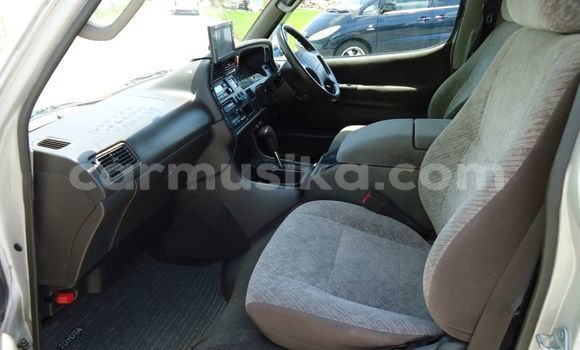 Acheter Occasion Voiture Toyota Hiace Autre à Beitbridge, Matabeleland South Acheter Occasion Voiture Toyota Hiace Autre à Beitbridge, Matabeleland South