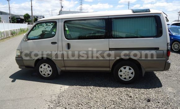 Acheter Occasion Voiture Toyota Hiace Autre à Beitbridge, Matabeleland South Acheter Occasion Voiture Toyota Hiace Autre à Beitbridge, Matabeleland South