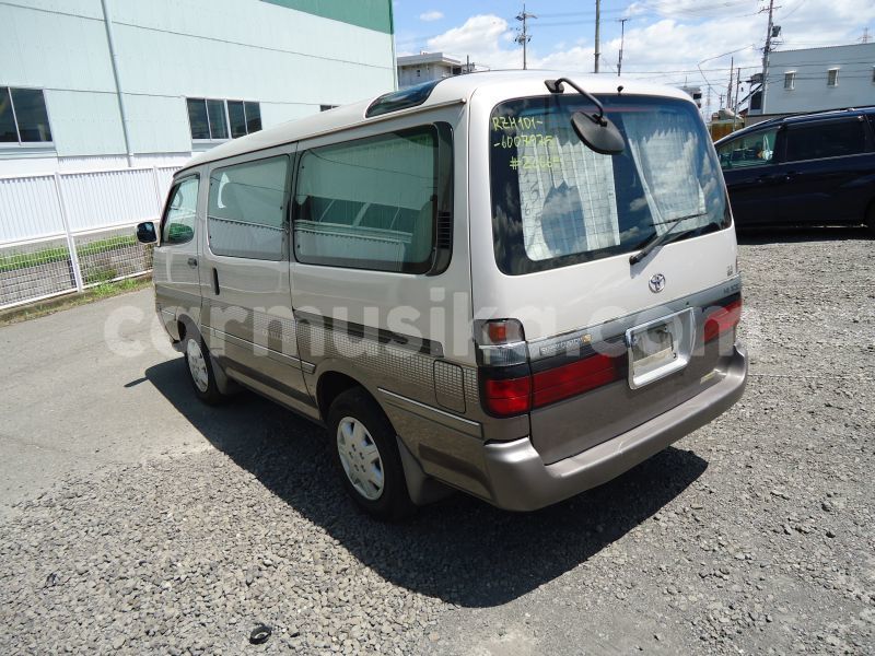 Big with watermark toyota hiace matabeleland south beitbridge 24075