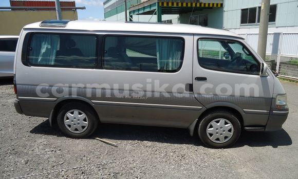 Acheter Occasion Voiture Toyota Hiace Autre à Beitbridge, Matabeleland South Acheter Occasion Voiture Toyota Hiace Autre à Beitbridge, Matabeleland South