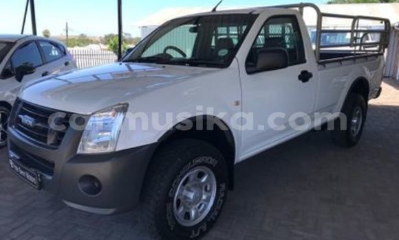 Acheter Occasion Voiture Isuzu KB Blanc à Beitbridge, Matabeleland South Acheter Occasion Voiture Isuzu KB Blanc à Beitbridge, Matabeleland South