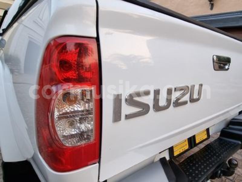 Big with watermark isuzu kb matabeleland south beitbridge 24077