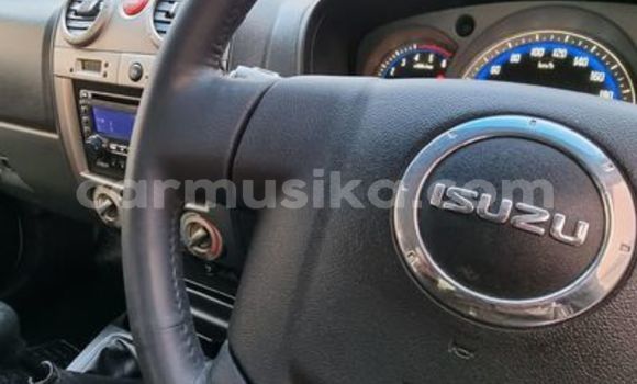 Buy Used Isuzu KB White Car in Beitbridge in Matabeleland South Buy Used Isuzu KB White Car in Beitbridge in Matabeleland South