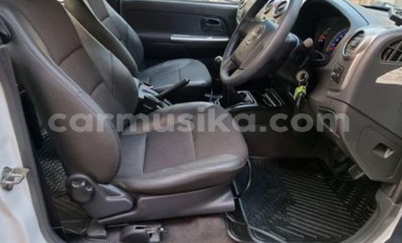 Buy Used Isuzu KB White Car in Beitbridge in Matabeleland South Buy Used Isuzu KB White Car in Beitbridge in Matabeleland South