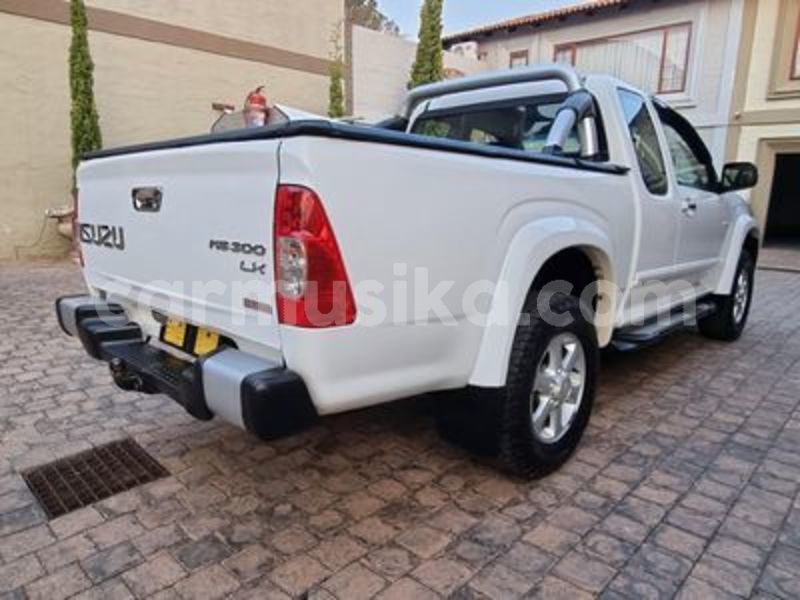 Big with watermark isuzu kb matabeleland south beitbridge 24077