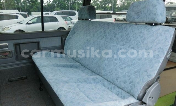 Buy Used Toyota Hiace Other Car in Beitbridge in Matabeleland South Buy Used Toyota Hiace Other Car in Beitbridge in Matabeleland South