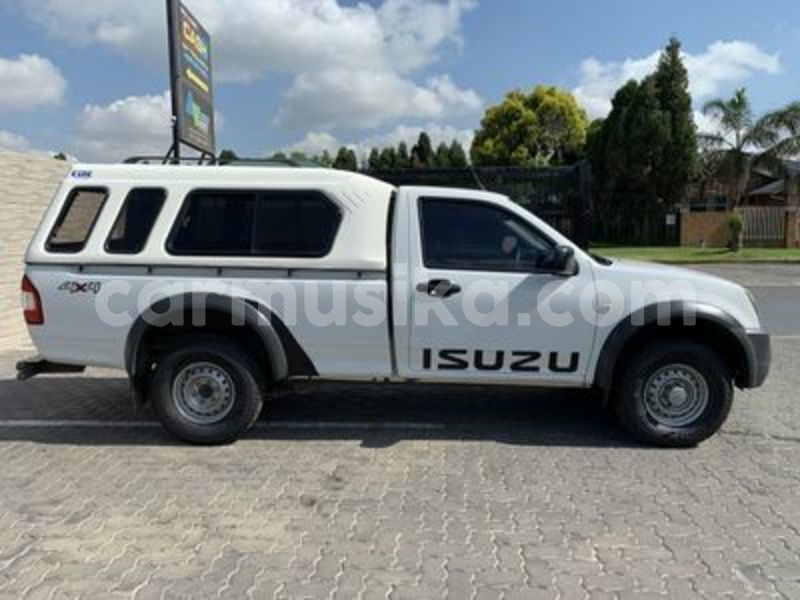 Big with watermark isuzu kb matabeleland south beitbridge 24079