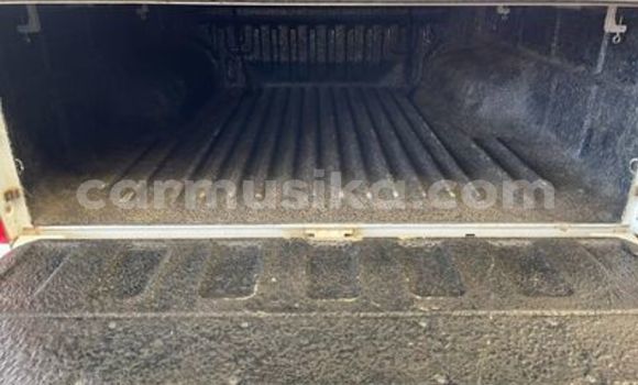 Buy Used Isuzu KB White Car in Beitbridge in Matabeleland South Buy Used Isuzu KB White Car in Beitbridge in Matabeleland South